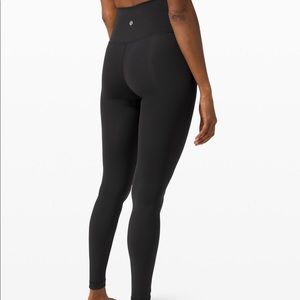 28” Black Lululemon Wunder Under Leggings Size 6